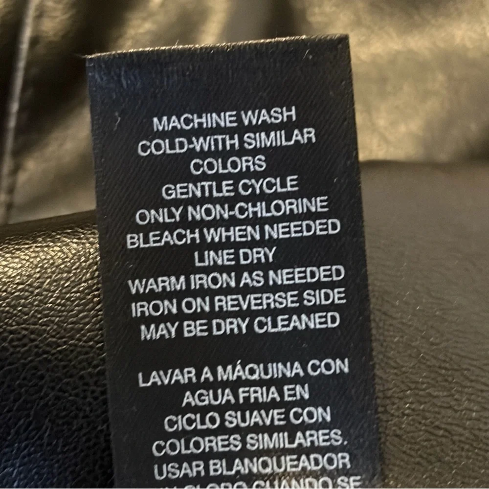 WHBM The Legging Black Faux Leather Front Ponte Back Side Zip Pants Size 4